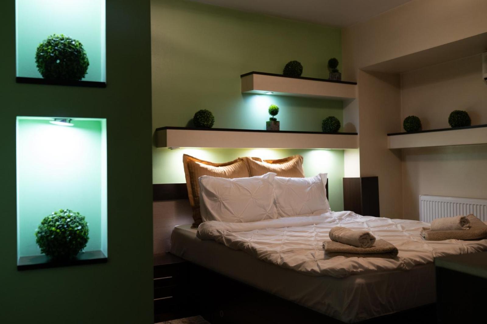 4 Rooms Unirii 47 บูคาเรสต์ ภายนอก รูปภาพ